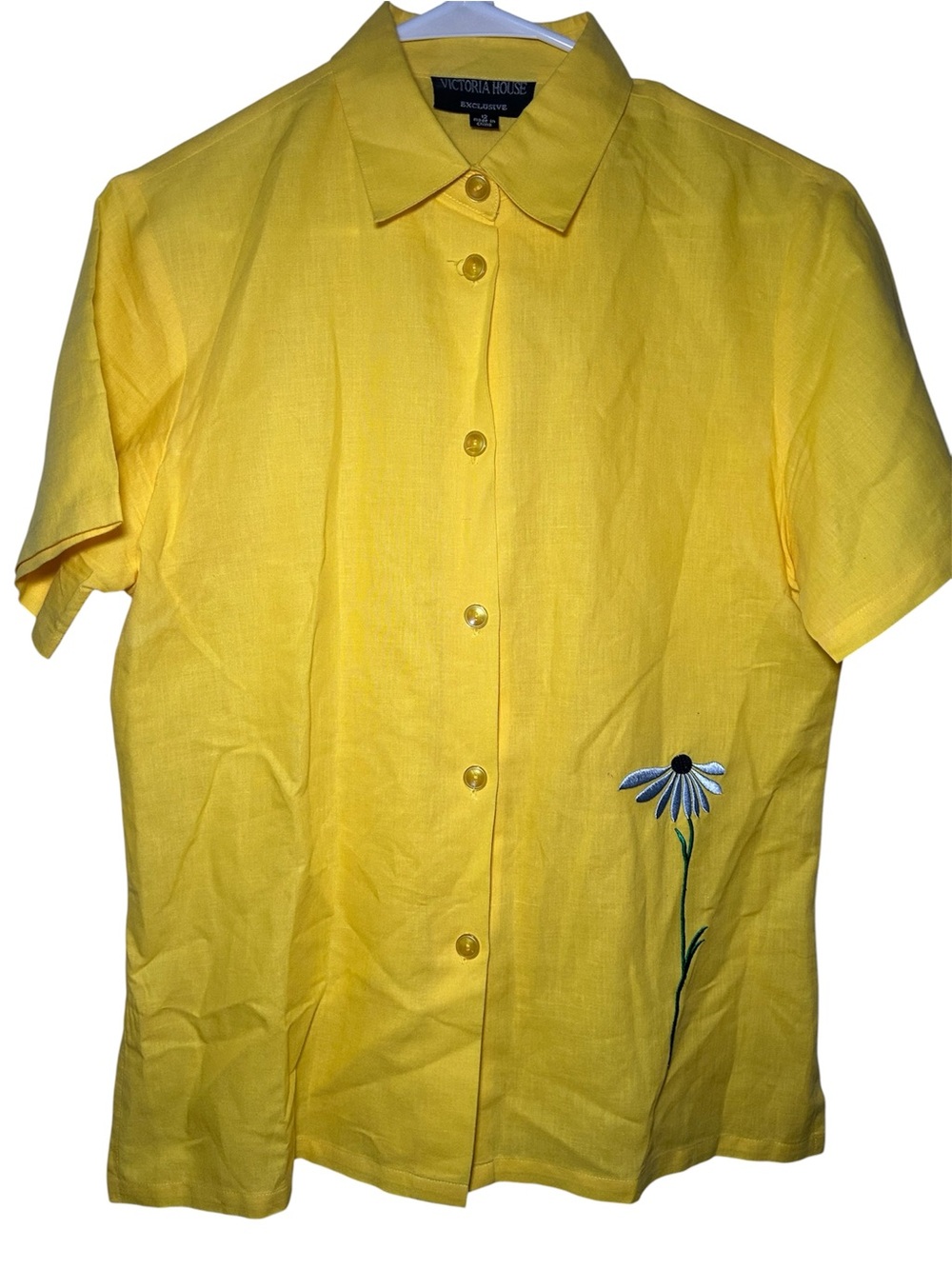 Victoria House Yellow Short-Sleeve Button-Up Shirt with Daisy Embroidery VTG 12